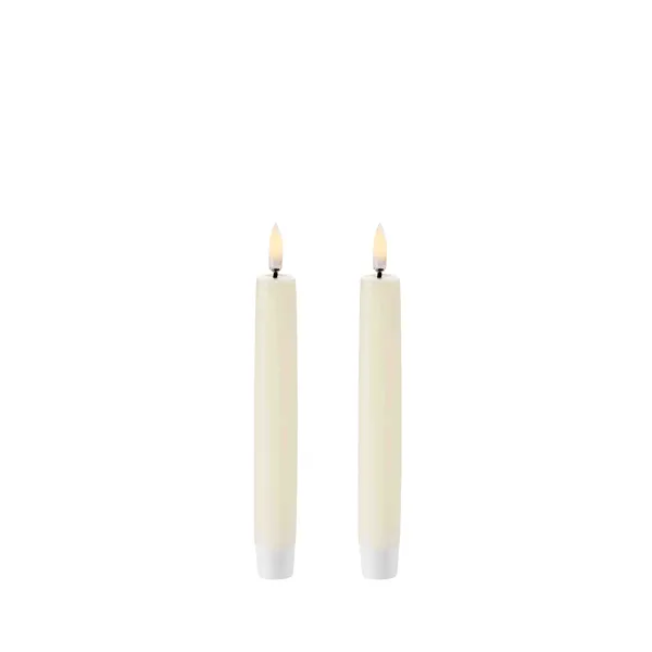 Piffany Copenhagen – UYUNI Lighting – LED Stabkerze Größe „S“ im Doppelpack – IVORY